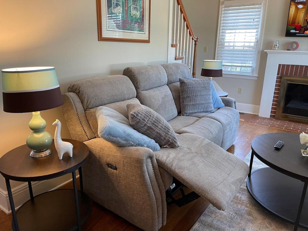 Quaint, Comfy, Close & Convenient Чарлстън Екстериор снимка