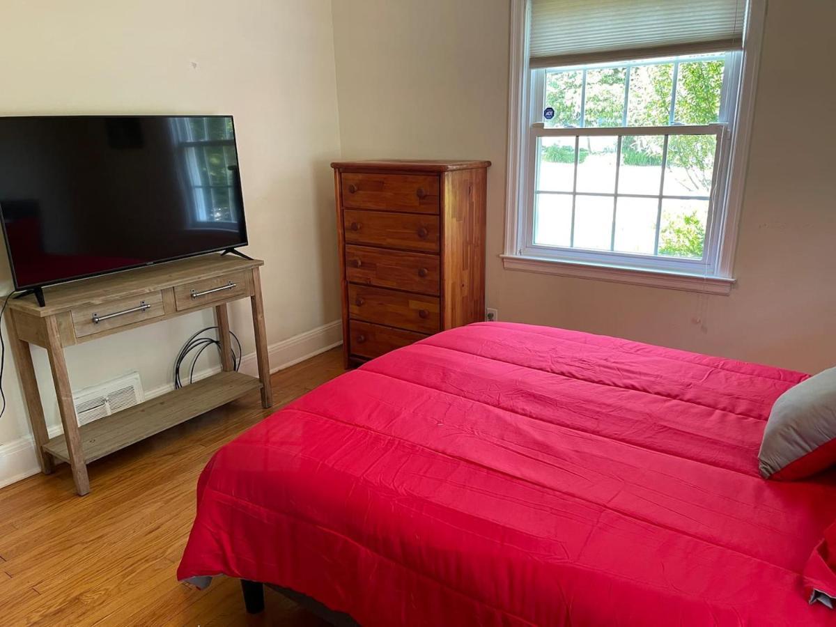 Quaint, Comfy, Close & Convenient Чарлстън Екстериор снимка