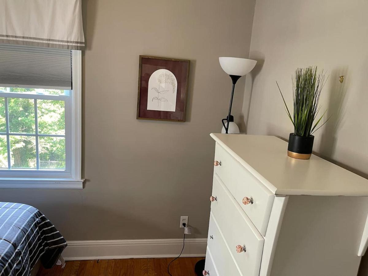 Quaint, Comfy, Close & Convenient Чарлстън Екстериор снимка