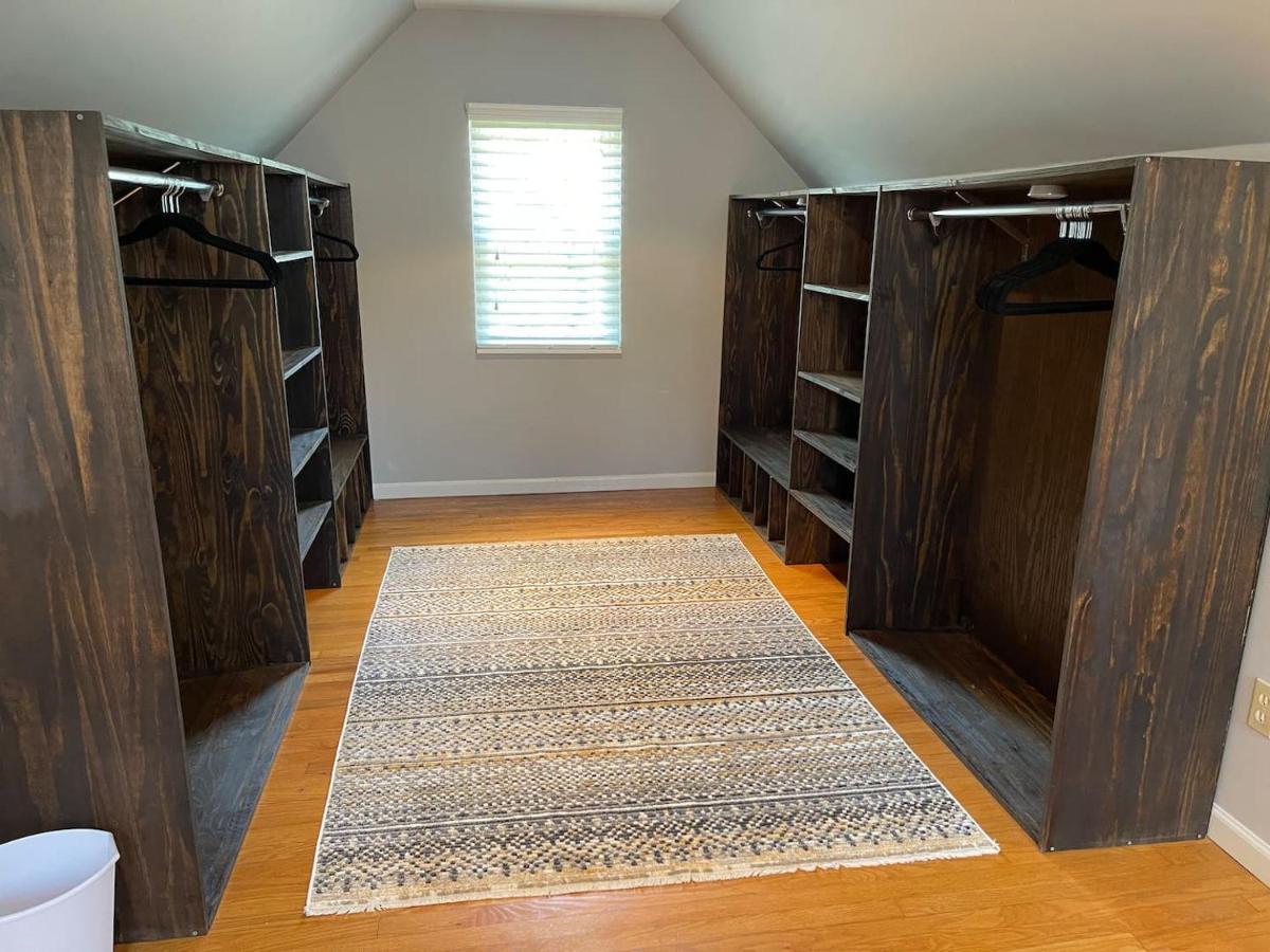Quaint, Comfy, Close & Convenient Чарлстън Екстериор снимка